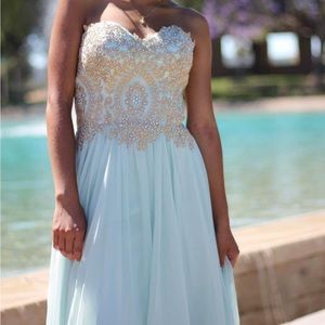 Seam foam prom dress